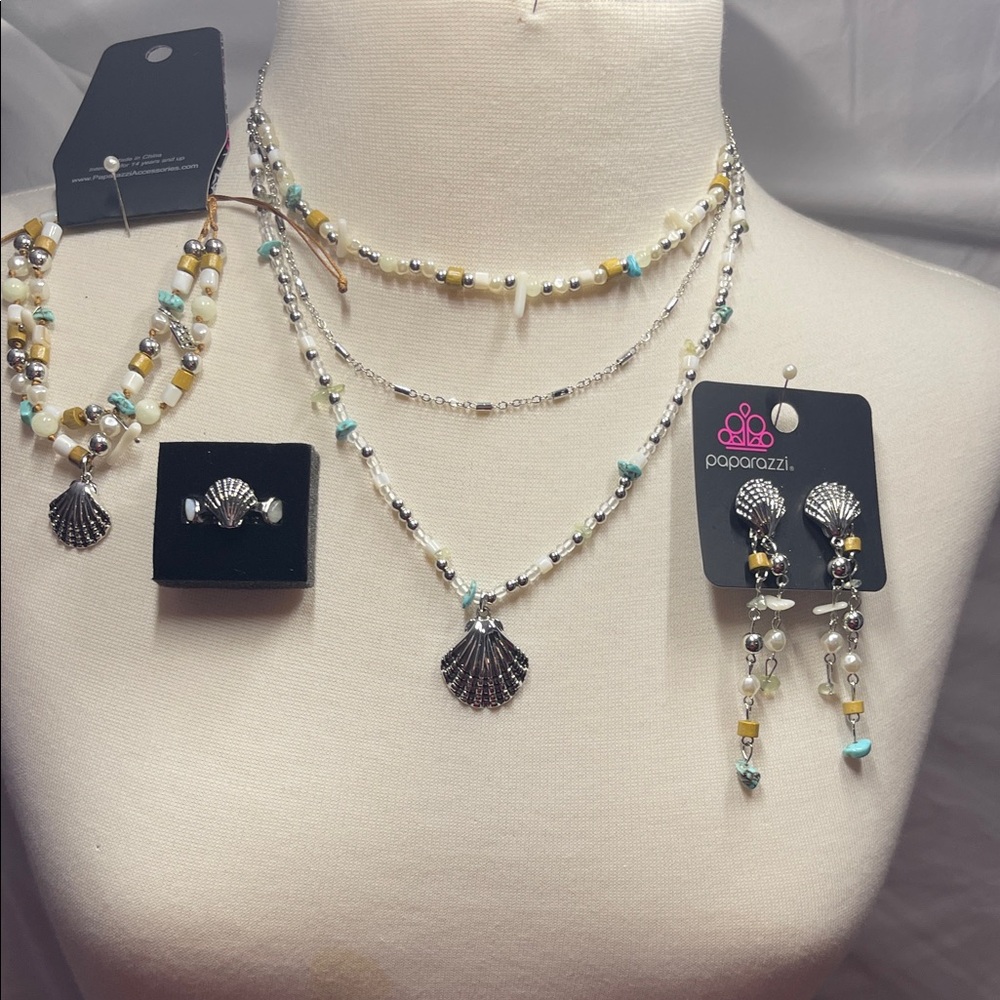 Paparazzi Multicolor Shell Necklace Set